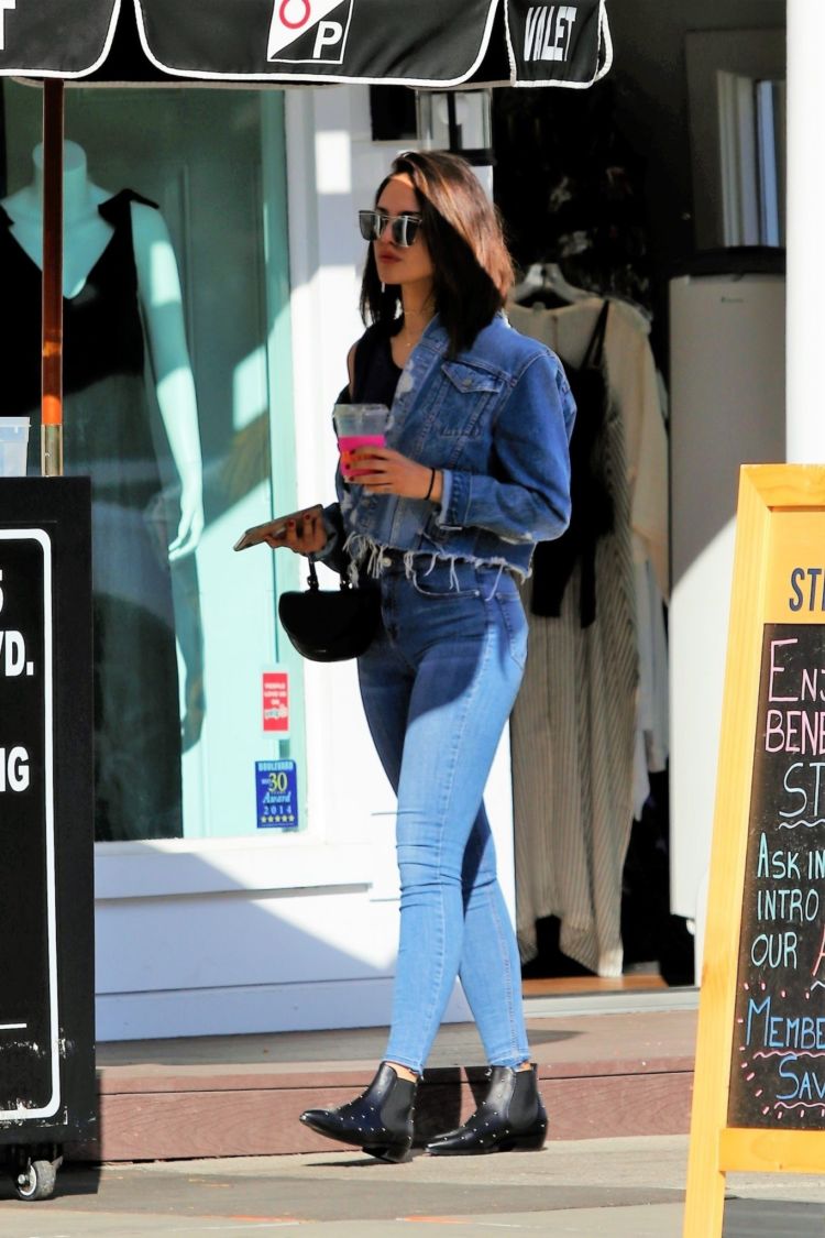 Eiza Gonzalez Out And About Candids In Studio City